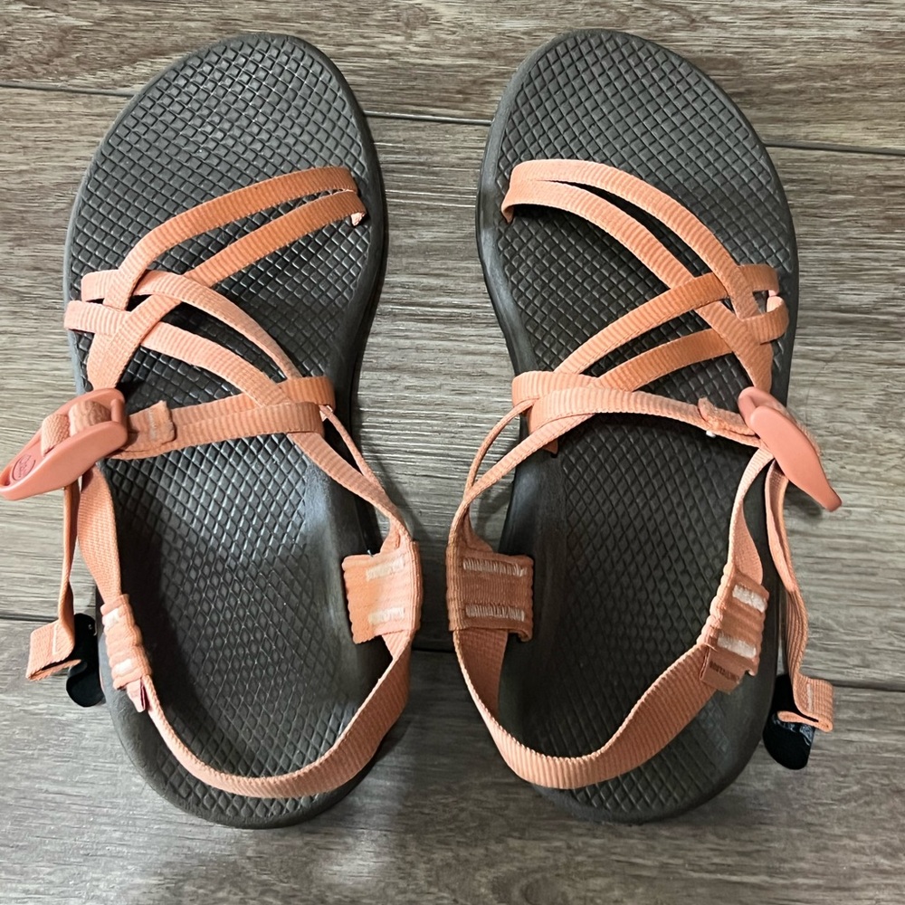 Chacos cloud Womens sandals size 7